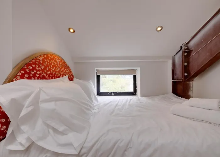 Coalshed Lofts - Groups -exclusive Use Апартаменти *